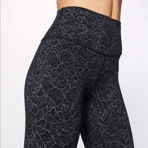 Lululemon align pant, size 4, 25”